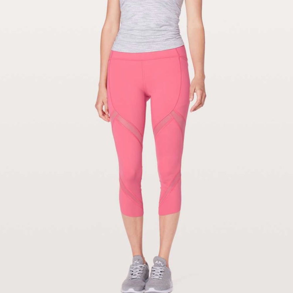 lululemon on pace crop